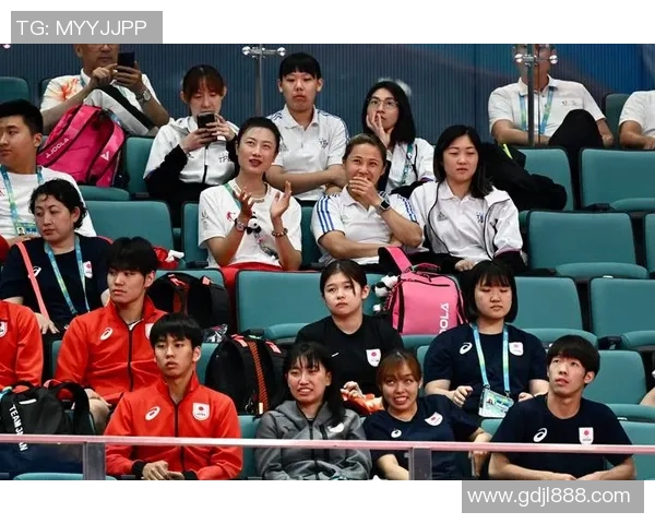 西安乒乓球队与重庆乒乓球队赛后复盘团队协作的精彩瞬间与经验分享