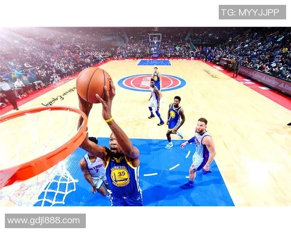 杭州篮球队以98分领跑世界杯积分榜展现强劲实力和团队合作精神